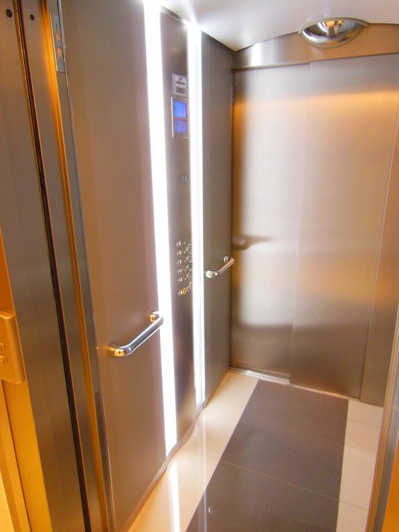 Apartment 3 Bedrooms, 3 Bathrooms Lecerf 411